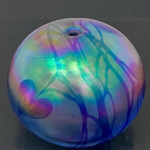 ERIC BRAKKEN Iridescent Purple Hearts Vine Round Oil Lamp Art Glass Paperweight